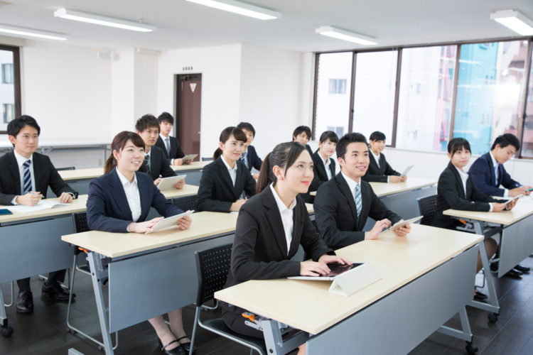 新入社員研修 マナー研修　製造研修　トヨタ式